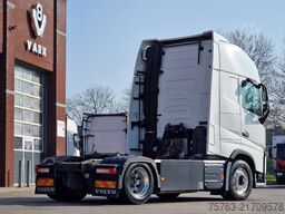 Volvo FH 13.500 Globetrotter XL 4x2 - Low deck - I Sa...