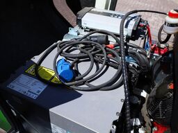 GiANT G2700E 100% Electric - Zero Emissions, Lithium-Iro