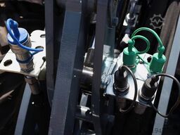 GiANT G2700E 100% Electric - Zero Emissions, Lithium-Iro