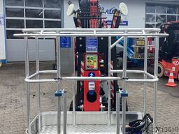 Platform Basket Spider18.90