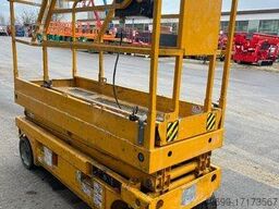 Haulotte Compact 8 - Scherenarbeitsbühne 8,2m, BJ 2021