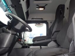 MERCEDES-BENZ 1824 L Actros Pritsche 7,10 m/2x AHK/Klima/12tkm