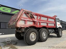 Perlini 131/33 Dumper 6x4