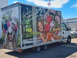 OPEL Blumenkoffer, Laderampe