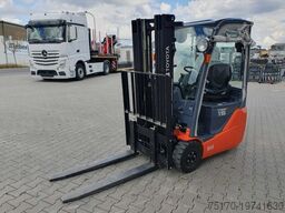 TOYOTA 8FBET15 / Triplex: 4.30m / nur 393h! / SS