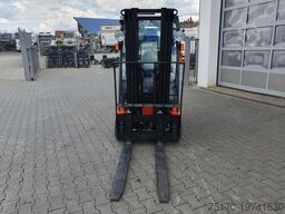 TOYOTA 8FBET15 / Triplex: 4.30m / nur 393h! / SS