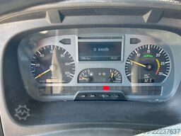 MERCEDES-BENZ 1828 3Skipper + PKG 12001 Kran 4x2