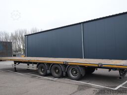 Pacton 3 AXLE FLATBED MEGA TRAILER WITH TWISTLOCKS