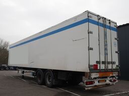 LAG 2 AXLE CLOSED BOX WITH FRONT AND BACK DOORS