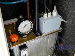 Instron 4507 Universalprüfmaschine 200 kN