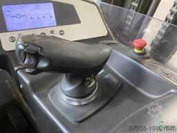 Still FM-X10