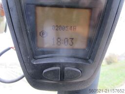 Linde H30D-02 Triplex-Freihub 4,7m Hubhöhe + Seitenschie