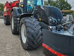 Ufkes 962/25 / Valtra S374 / nur: 1.980h!