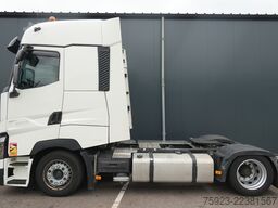 Renault T 530 mega tractor unit