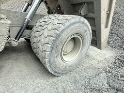 Caterpillar 775D