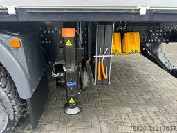 MAN TGS 35.470 8X4 HMF 4020-K6 + FJ 600 K4  KRAAN/K...