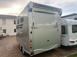 Steinsberger 3 Pferdeanhänger mit Bett