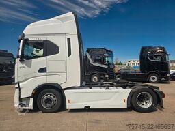 IVECO S-WAY 530 * RETARDER * 2 X TANK * ACC * WENIG KM