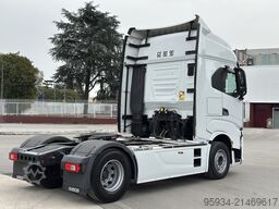 Iveco S-WAY 490