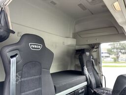 Iveco S-WAY 490
