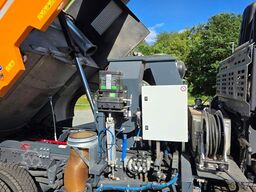 DAF XB 210 Kehrmaschine wie neu Brock VS4 Kehraufbau