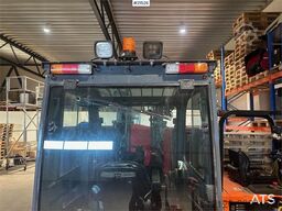 Heli CPD25 electric counterbalanced forklift. 4.7 meter