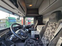 SCANIA R 460*SPITZER SILO*WENIG KM*ACC*KOMPRESSOR*TOP