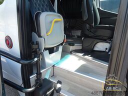 MERCEDES-BENZ Sprinter Aveuro 517 CDI - 21 Sitze EURO 6
