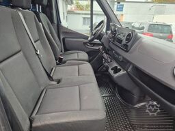 MERCEDES-BENZ Sprinter Pritsche/Plane 211/214 CDI WORKER*AHK*