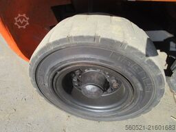 Doosan D30G Triplex-FH 4,7m + Seitenschieber