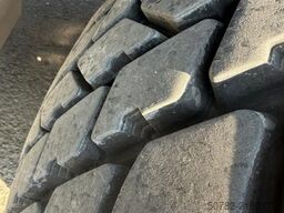 LIEBHERR Kran Liebherr MK88-4.1