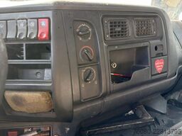 Renault Kerax 300 (POMPE MANUELLE / LAMES / STEEL / MAN...