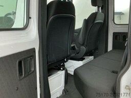 Mercedes-Benz Sprinter 215 CDI 9G DoKa Klima AHK