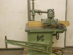Stehle** mit Vorschub