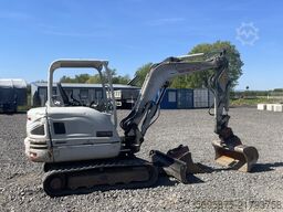 Takeuchi TB 240 POWERTILT