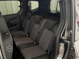 Mercedes-Benz T 180 d 7Gtr RfKam MBUX Totwi  CarPlay