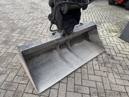 TAKEUCHI TB175 Graafmachine Rups 2008 Yanmar Diesel inclusief 5 bakken + palletvork