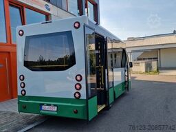 MERCEDES-BENZ Heckniederflur Sprinter 517 / 4 er Bestuhlung