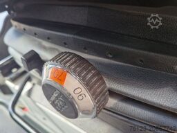 MERCEDES-BENZ Heckniederflur Sprinter 517 / 4 er Bestuhlung