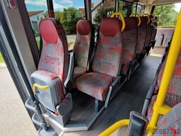 MERCEDES-BENZ Heckniederflur Sprinter 517 / 4 er Bestuhlung