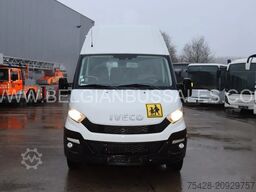 Iveco Daily / A60C17 / 7.5m / broken rearaxle