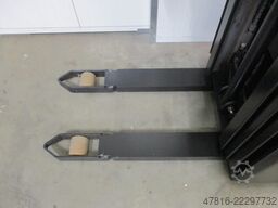 TOYOTA SWE140