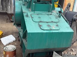 Galen Bucket Crusher UJ200 Second Hand