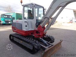 TAKEUCHI TB 250 Powertilt + 4 x Löffel TAK-Lock