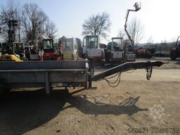 Müller Tandemanhänger mit 8 Ton. NL mit Rampe