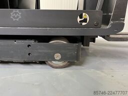 LINDE V  ( 5213 ) Triplex FFL