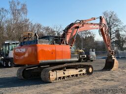 HITACHI ZX210LC-6 Kettenbagger 23,1 Ton *11.213 BTH