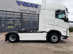 Volvo FH 460 GLOBETROTTER XL I SAVE / DYNAMIC STEERIN...