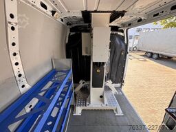 Renault Master  Steiger Klubb K38P 200kg korb
