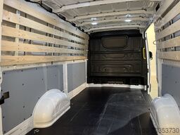 Volkswagen Crafter 2.0 TDI L3H2 140 PK Automaat / Euro 6 /...